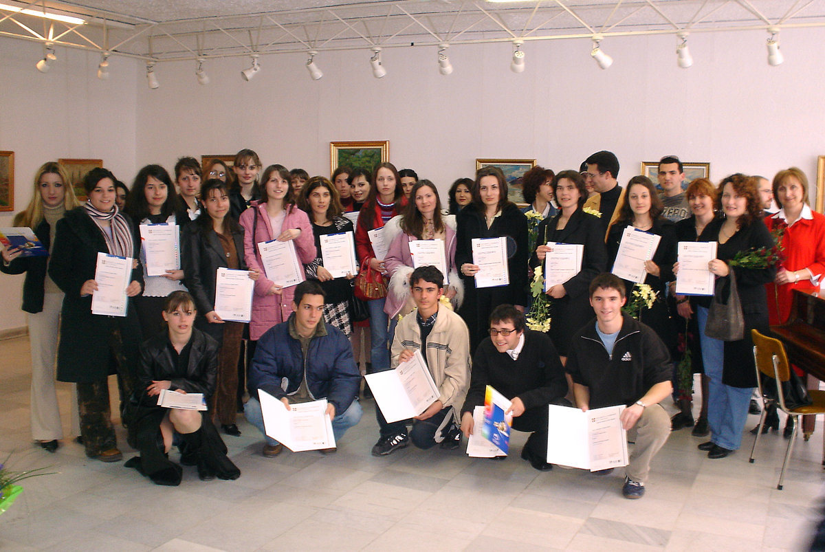 Първата юнска сесия на Университета Кеймбридж в България